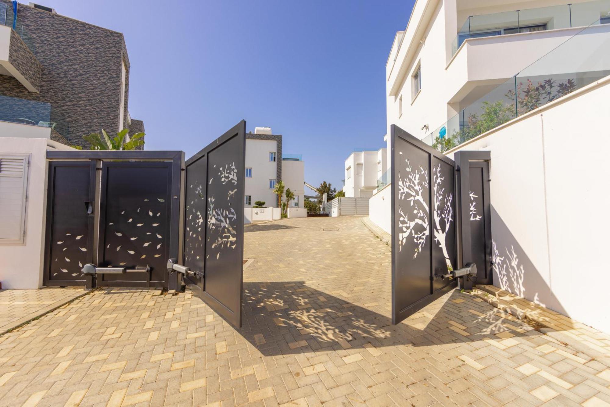 Fig Tree Bay Residences 3 Протарас Екстер'єр фото